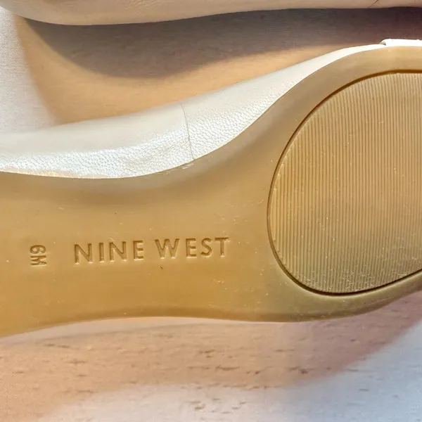 NIB - Nine West - Women’s Cream Ballet Flats - Size 6 - Image 6