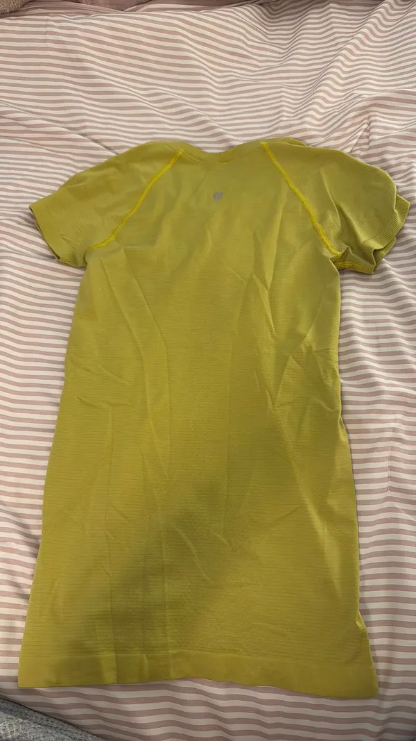 Lululemon shirt - Image 2