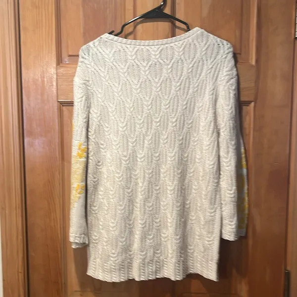 Coldwater creek women’s 3/4 sleeves crew neck sweater size small. - Image 4