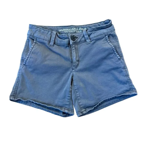 American Eagle Midi chino short size 4 blue - Image 8