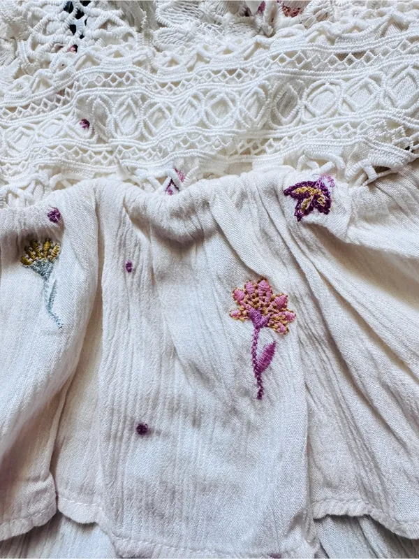 A.T.A.P Women’s Ivory Crochet Floral Embroidered Tank Top XL NWT Western Boho - Image 4