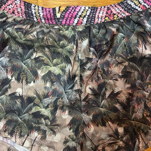 Adidas x Farm Rio ❤️SOLD❤️Outdoor Hiking Running Camping Preppy Activewear Shorts L - Image 3