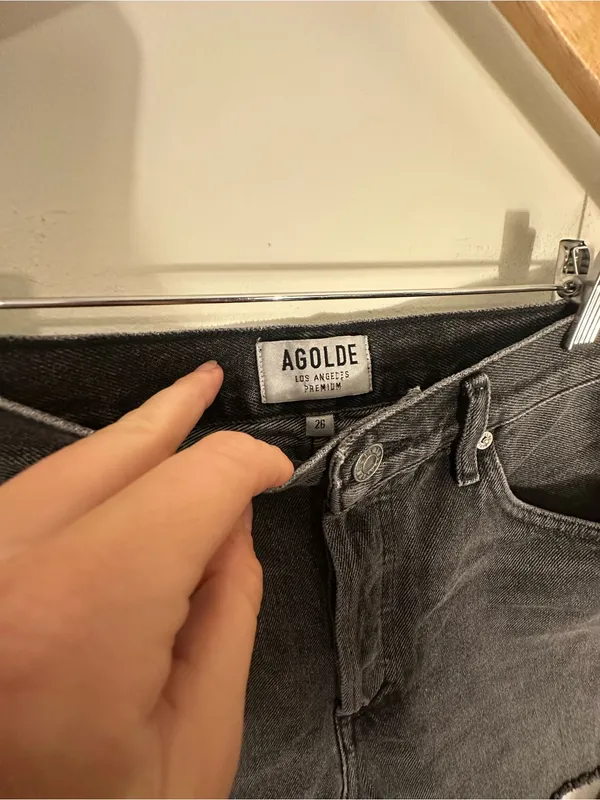 NWOT Agolde Micah shorts helix 26 - Image 3