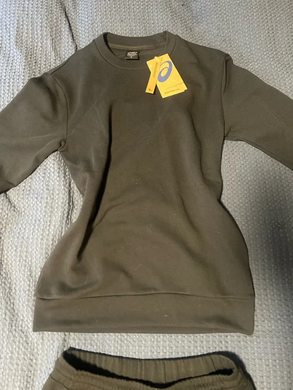 ASICS warm up set - Image 4