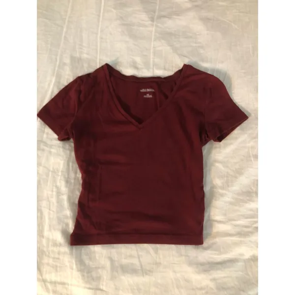 Wild Fable red v-neck short sleeve crop top t-shirt Size XS - Image 2
