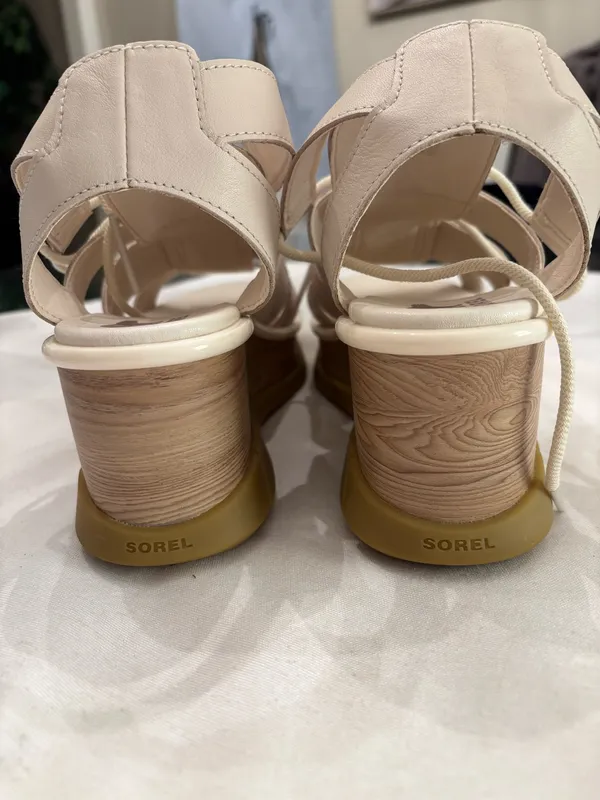 Sorel Cream Leather Joanie Sandals - Image 5