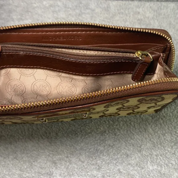 Michael Kors Tote Bag Purse Womens Large Tan Brown Signature Monogram Wallet Set - Image 14
