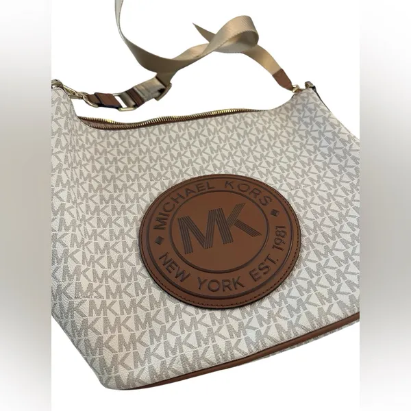 Michael Kors Jet Set leather crossbody bag - Image 3