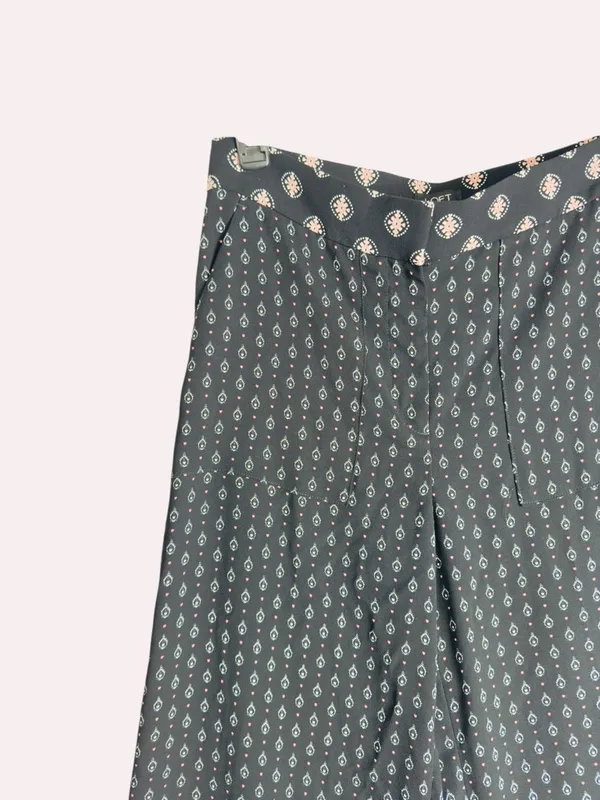 LOFT Wide Leg Cropped Pants Sz 6 Black Floral Print High Rise Lightweight - Image 6