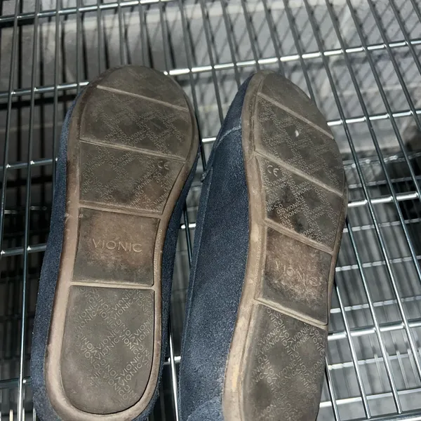 Vionic Dark Blue‎ Suede Footwear loafers slip on size 9 - Image 4
