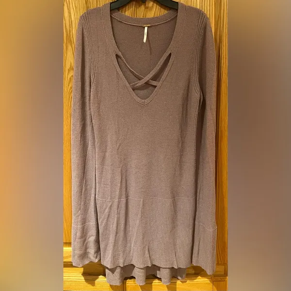 Free People Mauve Crisscross Side Slit Long Bell‎ Sleeves Tunic Sweater Small - Image 4