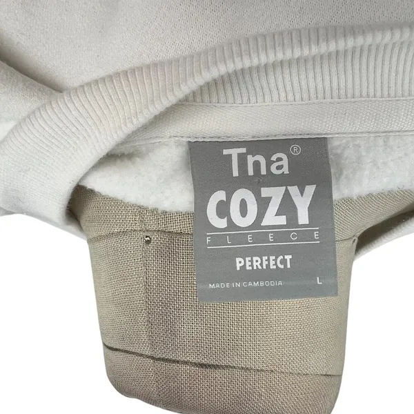 Aritzia Tna Cozy Fleece‎ Perfect Crew Sweatshirt Pullover White Size Large - Image 11
