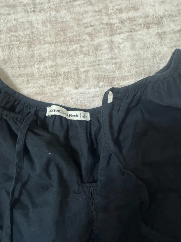 Abercrombie & Fitch black blouse size large - Image 2