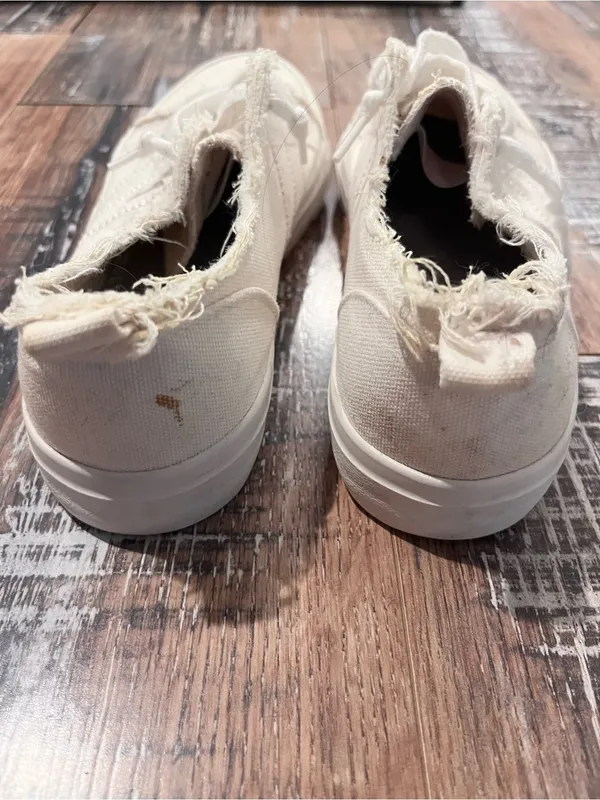 JELLYPOP Cream Off-White Pull-On Sneakers 8.5M - Image 3
