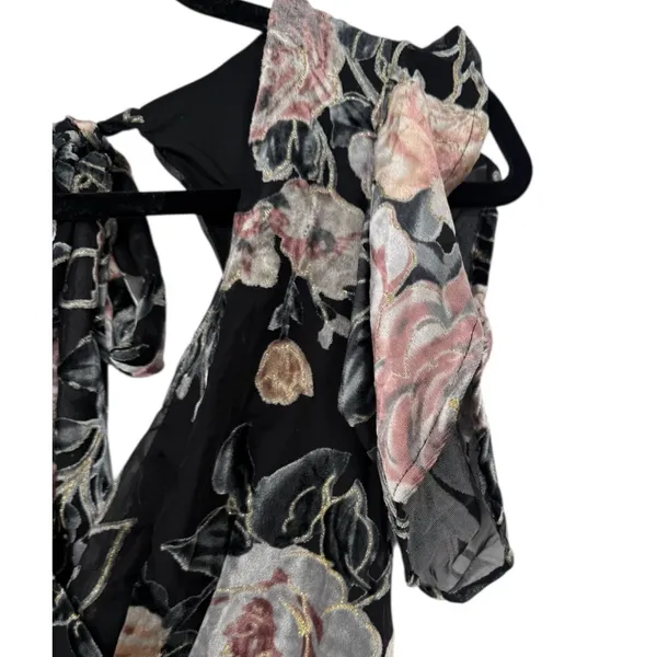NWT Lulus Floral Velvet Burnout Maxi Dress Black Tie Back V Neck Size‎ XS Fairy - Image 6