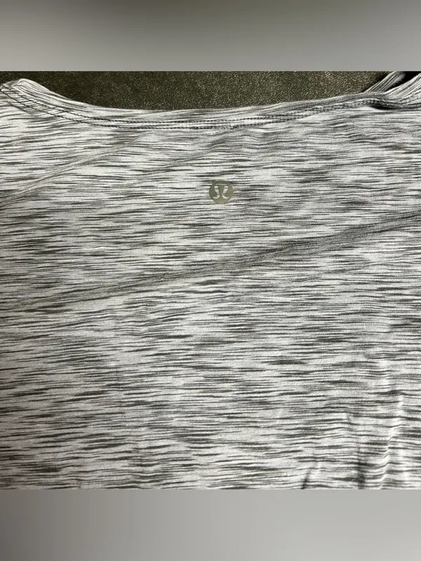Lululemon Women’s Size M Oversized Grey Long Sleeve Shirt - Image 4