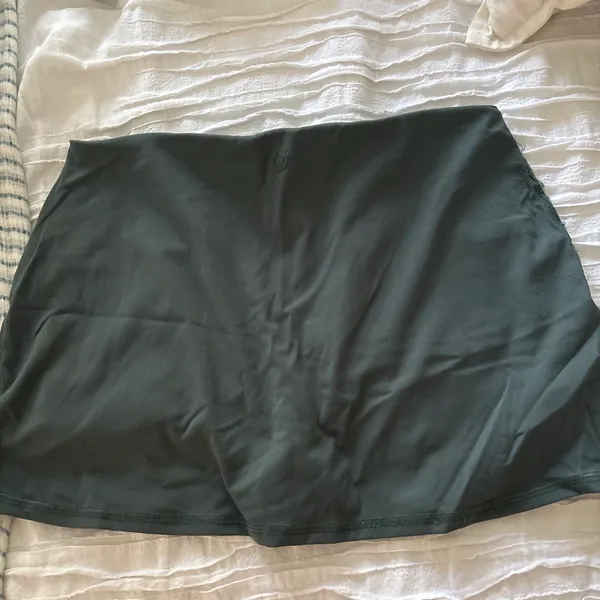 Garage Green active skort - Image 2