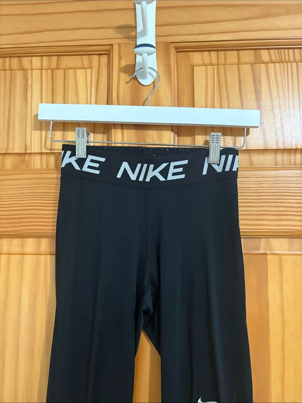Nike Dri-Fit Size Small Black High-Rise Activewear Leggings - Image 3
