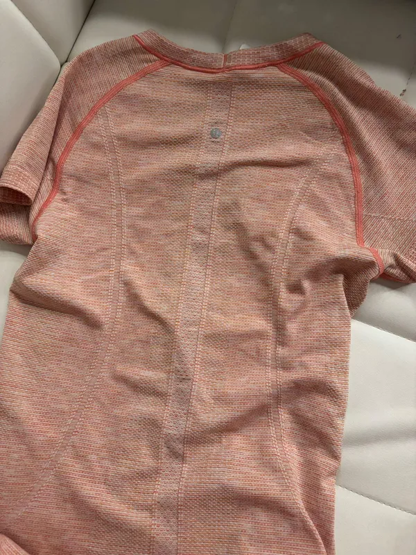 Pink Lululemon Swiftly Tech - Image 2