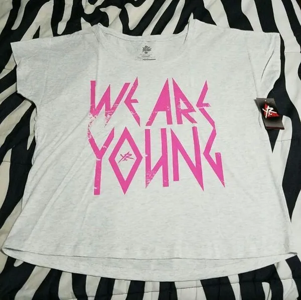 Young & reckless Metal Tee Shirt top dolman - Image 2