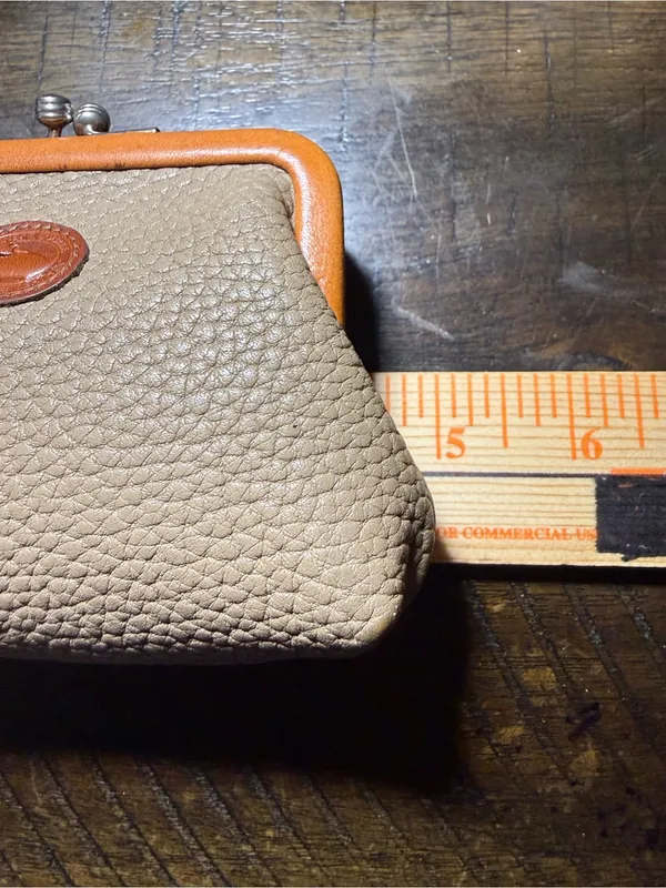 Vintage Dooney & Bourke Coin Purse Kiss Lock AWL Leather Duck Logo Taupe - Image 9