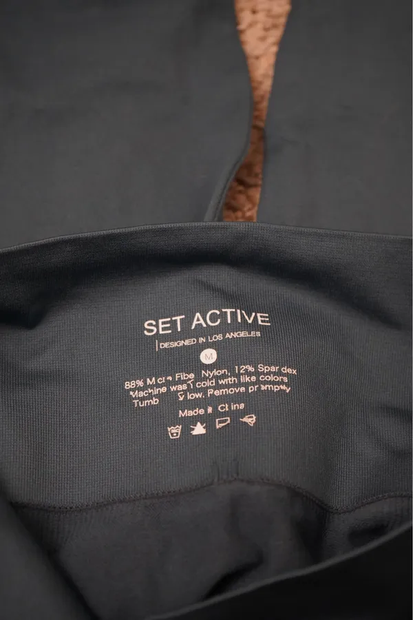 Set Active Sculpt Flex Tank Top Bra, Biker Shorts, and Leggings - Image 10