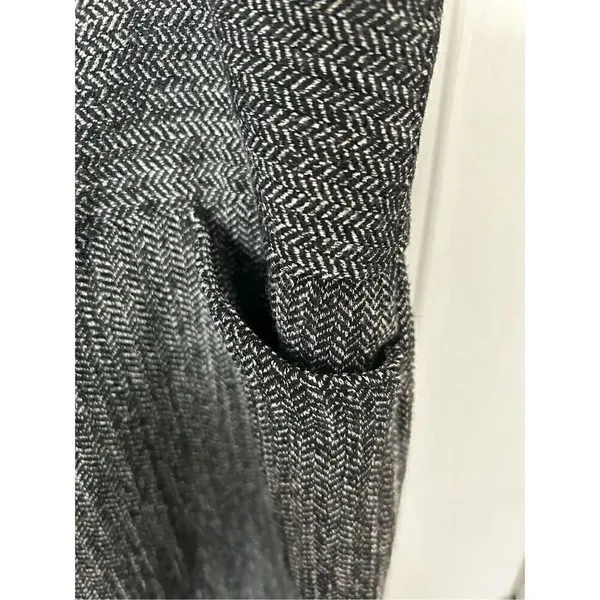 Express gray/black and white pants size 2r warm - Image 4