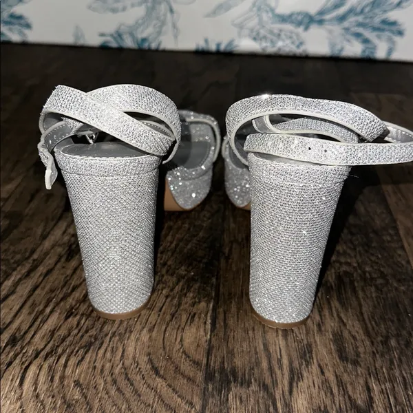 Shimmering Silver Women's Heels Size 8.5 - Image 3
