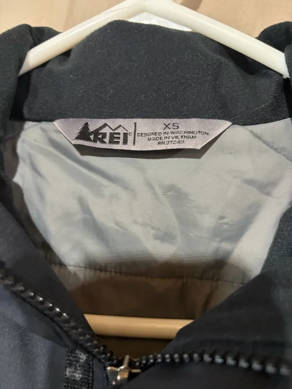Rei outdoor element jacket Size XS - Image 2