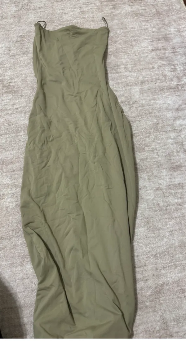 Aritzia contour tube dress size xs - Image 2