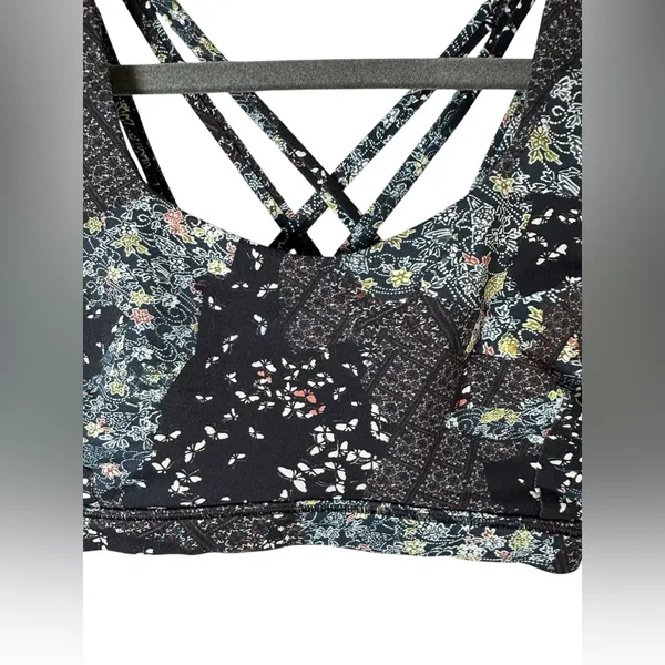 Lululemon‎ Free To Be Serene Bra Women’s Size 4 Black Floral Strappy Sports Bra - Image 4
