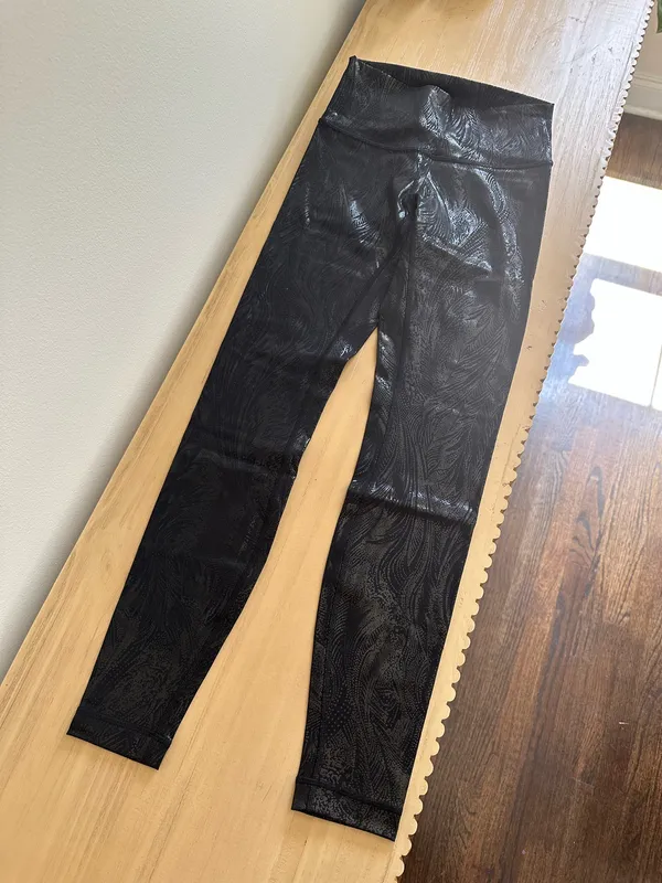Lululemon Wunder Under High-Rise Tight 28" *Shine Acclimatize Black Black Foil 4 - Image 2