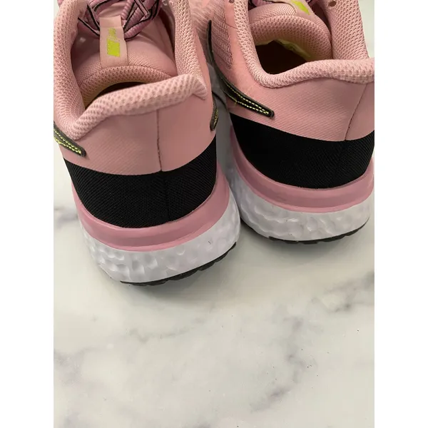 Nike Revolution 5 Sneakers Pink Size 8 - Image 7