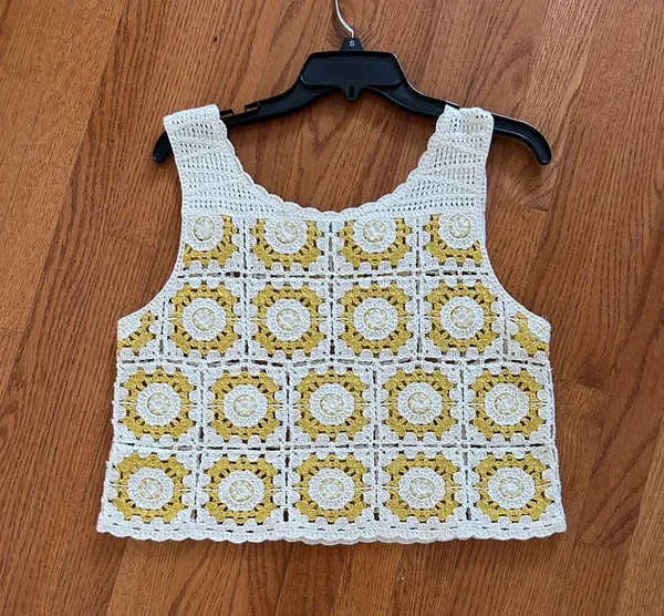 Yellow and cream crochet top Size XL - Image 2