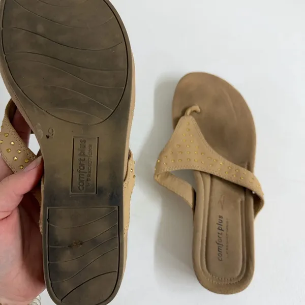 ComfortPlus Predictions tan gold jeweled slip on sandals flip flops shoes casual - Image 3