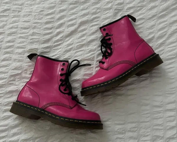 Dr. Marten’s 1460 Smooth Leather Lace Up Boots in Pink - Image 7