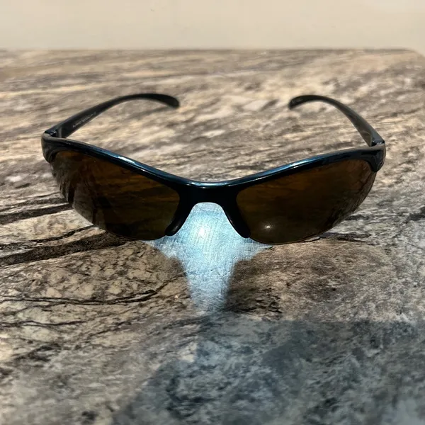 Brown Wraparound Sunglasses with Gradient Lenses - Image 13