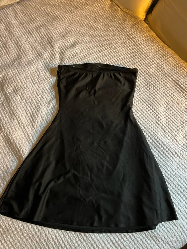 Windsor Mini Black Dress - Image 3