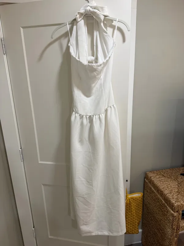 Revolve Maxi Dress White - Image 4