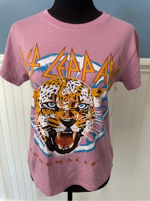 NWT Letluv Def Leopard Adrenalize Tour Tee 🐆 ~ Size XXS Oversized Anthropologie - Image 5