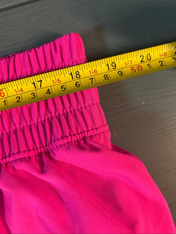 GapFit Women's Size XL Hot Pink Active Running Shorts w/Built In Underwear - Image 4