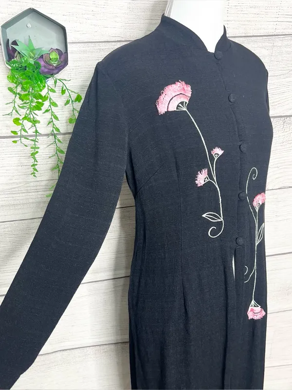 Vintage Black & Pink Floral Embroidered Long Sleeve Dressy Duster Blouse Size 8 - Image 2