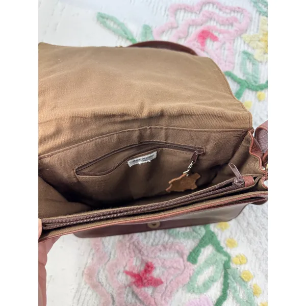 Vintage Brown Pebbled Leather Crossbody Bag Whipstitch Detail Adjustable Strap - Image 6