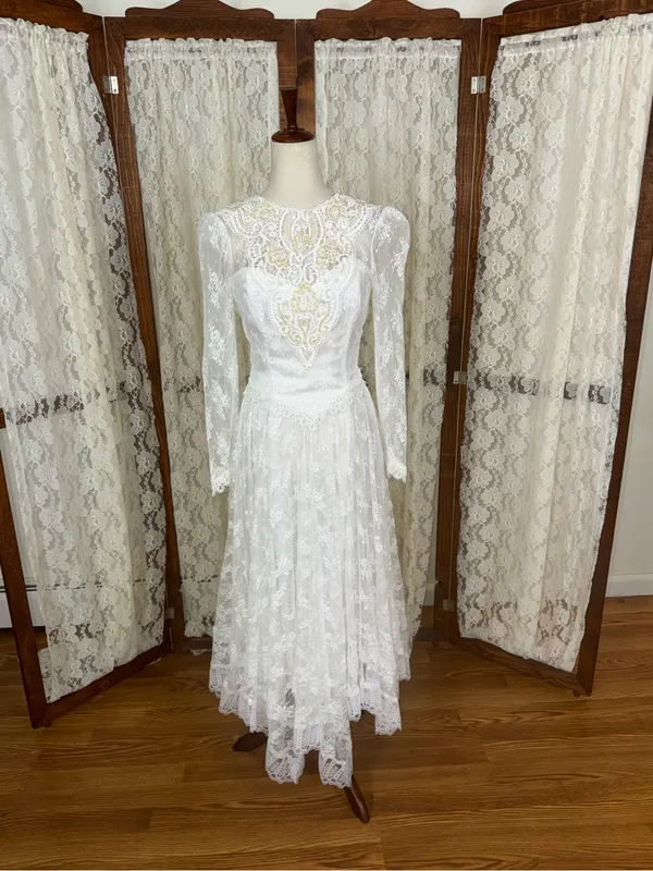 Fabulous Vintage 90s Jessica McClintock Handkerchief Hem Lace Wedding Dress - Image 3