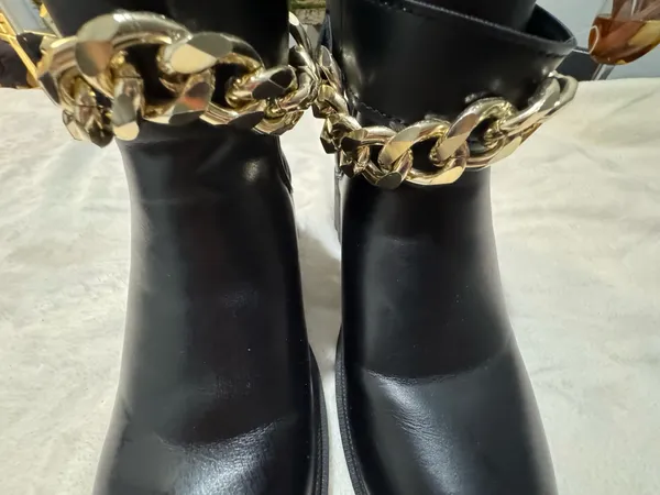 Botines 5 1/2 Black Size 5.5 - Image 2