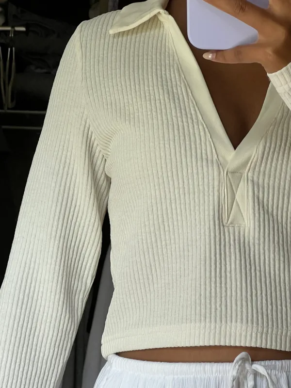 Long Sleeve White Cropped Top - Image 2