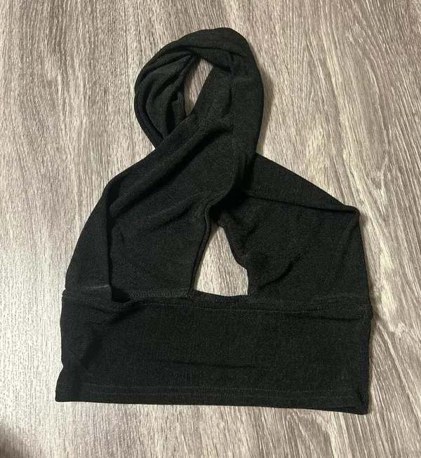 Halter Going Out Top Black - Image 3
