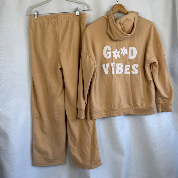 Hippie Rose Good Vibes Full Zip Hoodie and‎ Wide Leg Sweatpants Set Tan Large Loungewear - Image 5
