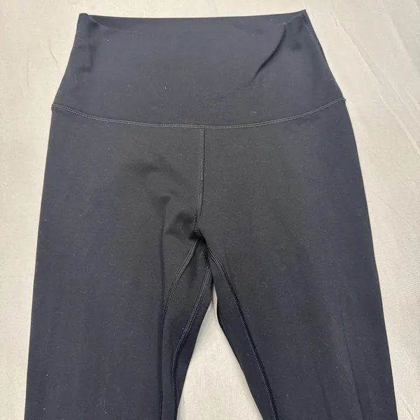 HeyNuts High Waisted Yoga Leggings Womens Small Black Size 4-6 EUC - Image 3