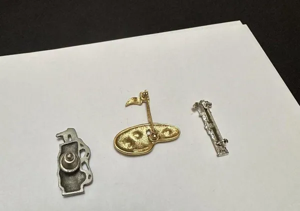 Lot Of 3 Golfing Brooch Pins For Golfers - Golf Bag, Gold Green Flag/Hole 1 Avon - Image 3